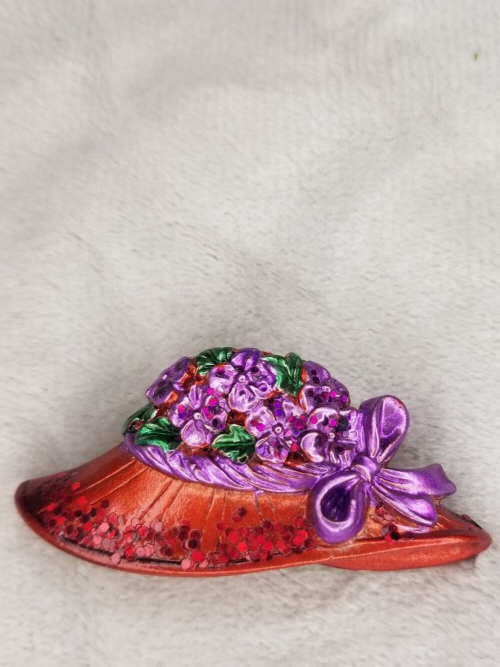 Womens Red Hat Brooch